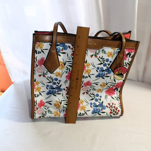 Liz Claiborne Vegan Leather Floral Tote Bag - Picture 9 of 12